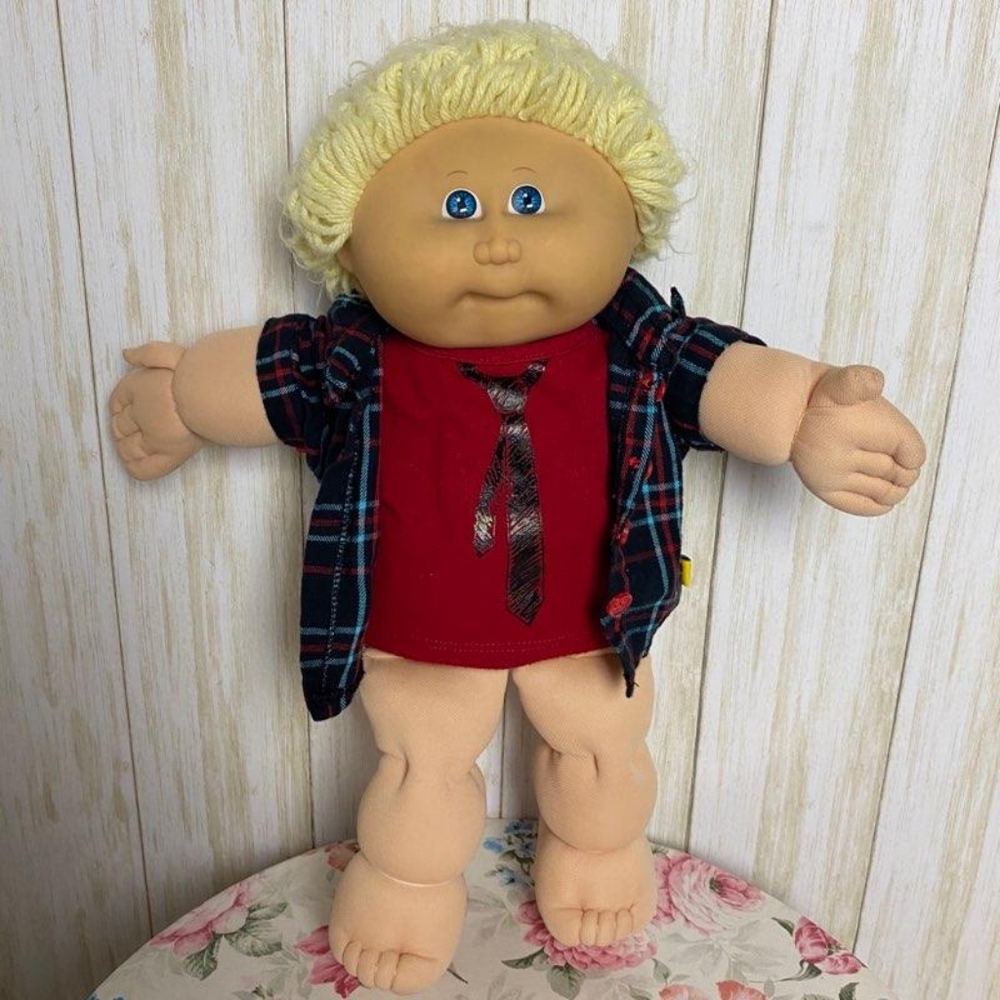 Authentic Xavier Roberts blonde cabbage patch boy